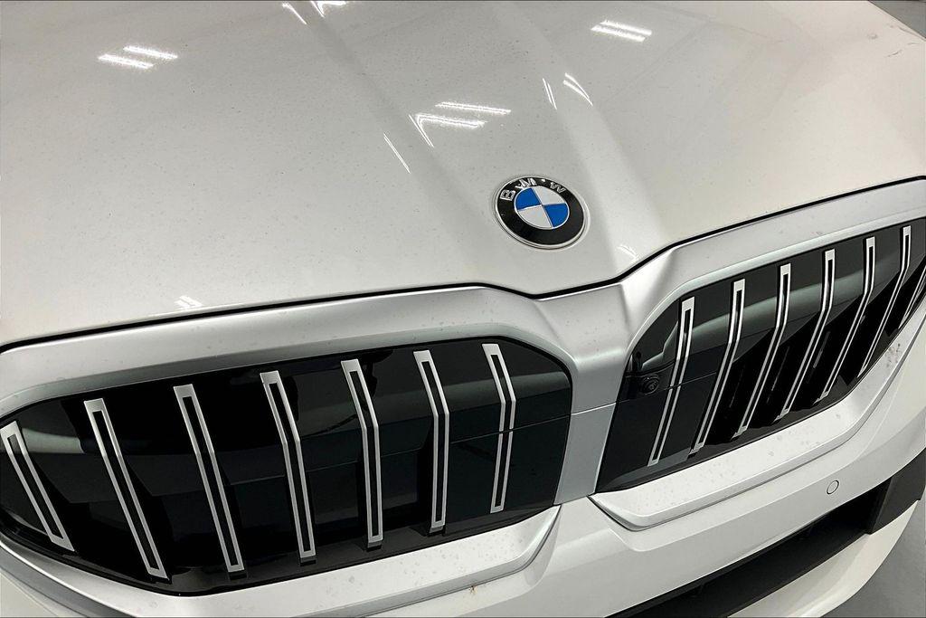 صورة مصغرة 29 لـ 2026 BMW 530 530I