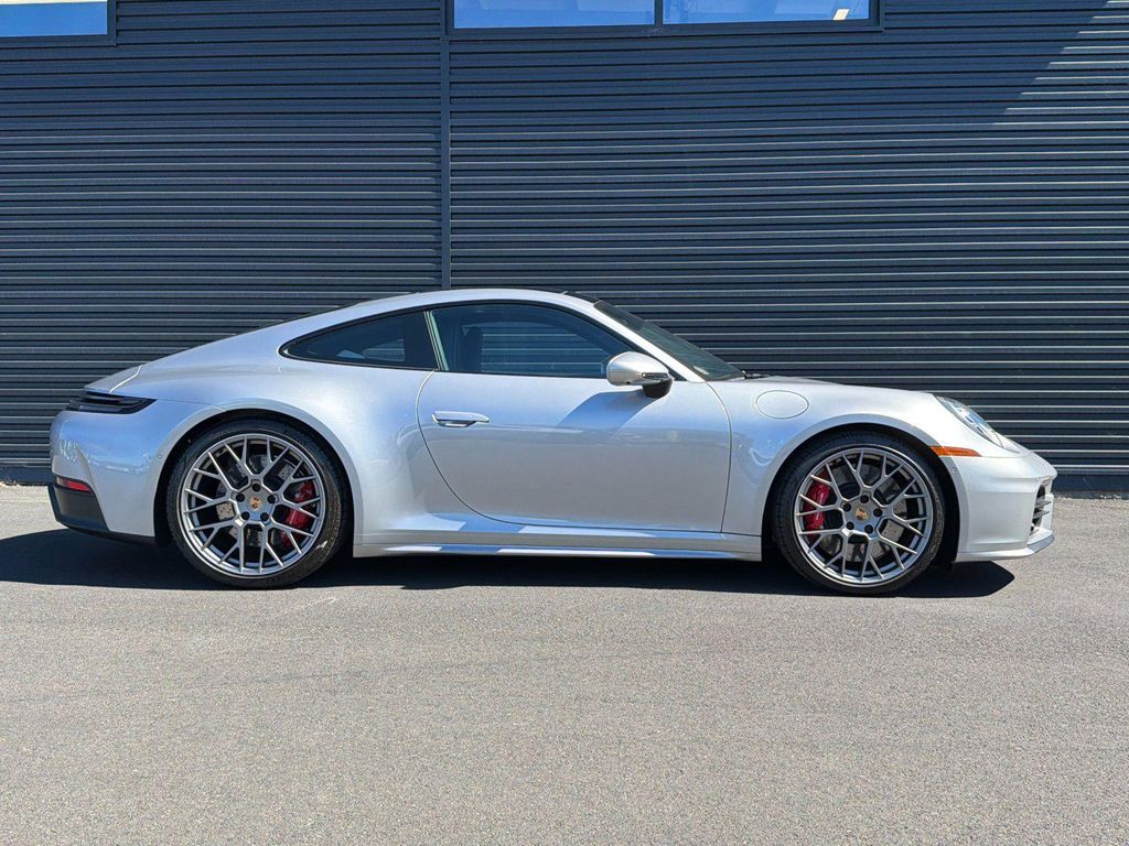 2025 Porsche 911 911 CARRERA S — фото 8