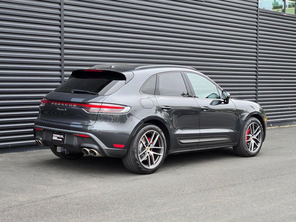 صورة 7 لـ 2024 Porsche MACAN