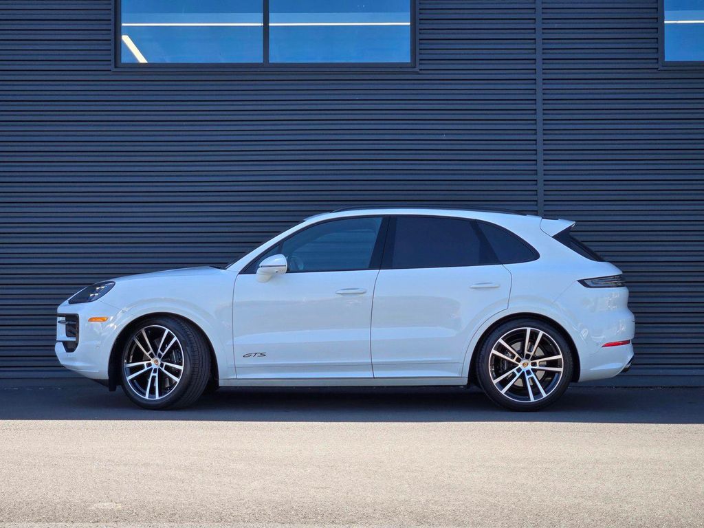 PORSCHE CAYENNE GTS - 2