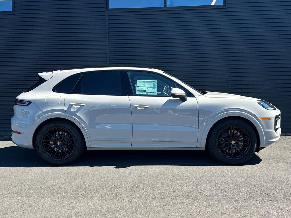 2026 Porsche CAYENNE 照片 9