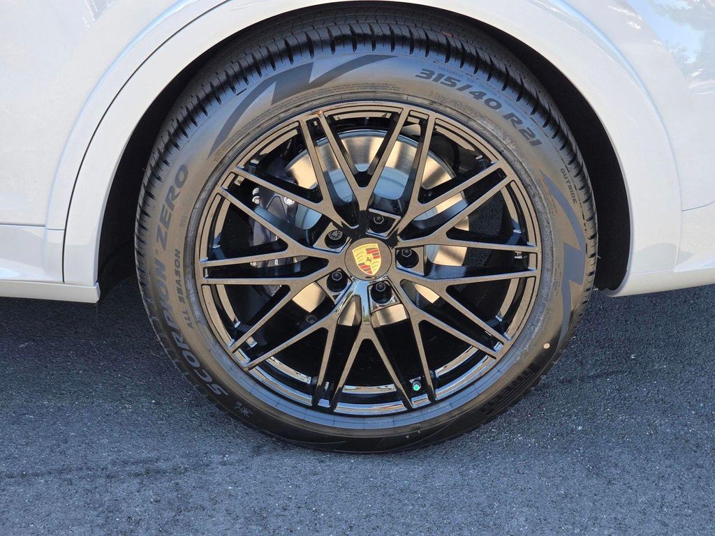 صورة مصغرة 11 لـ 2026 Porsche CAYENNE