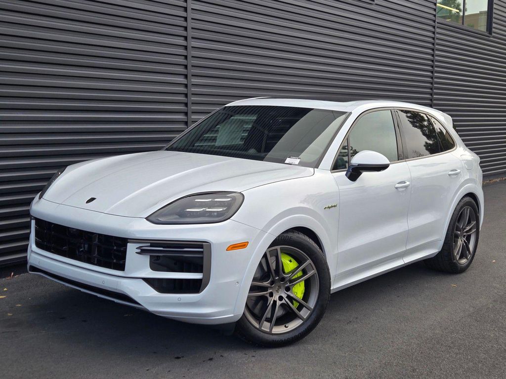 New 2026 Porsche Cayenne Cayenne Turbo E-Hybrid