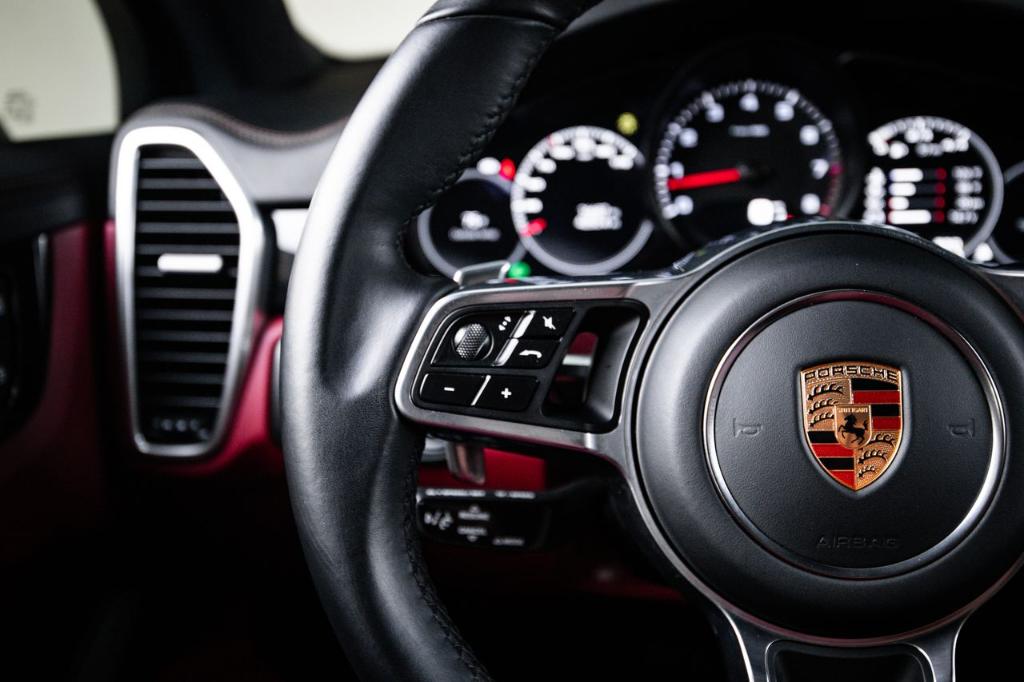 2023 Porsche CAYENNE — миниатюра 17