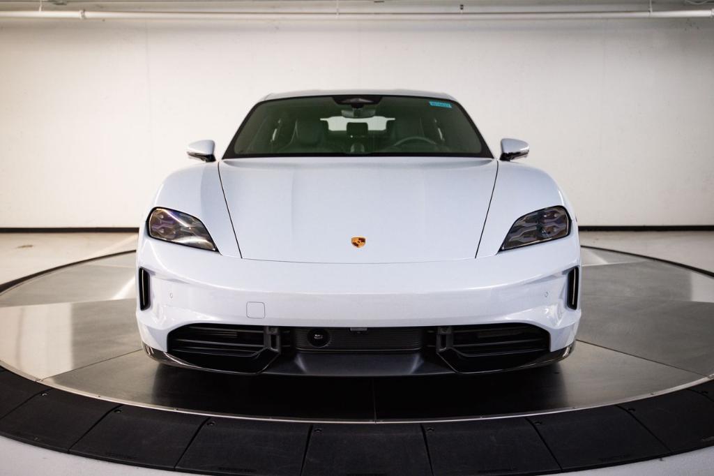 2026 Porsche TAYCAN GTS 照片 10