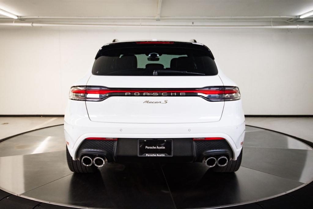 صورة 6 لـ 2023 Porsche MACAN S