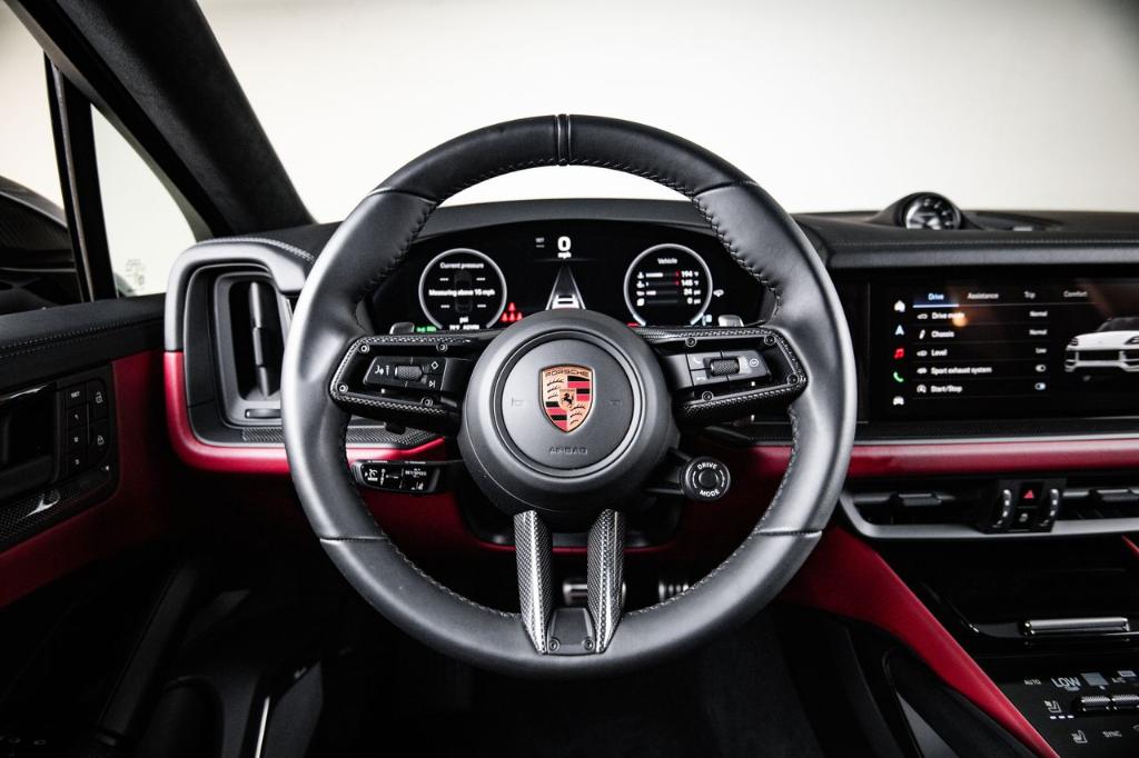 2026 Porsche CAYENNE GTS — миниатюра 27