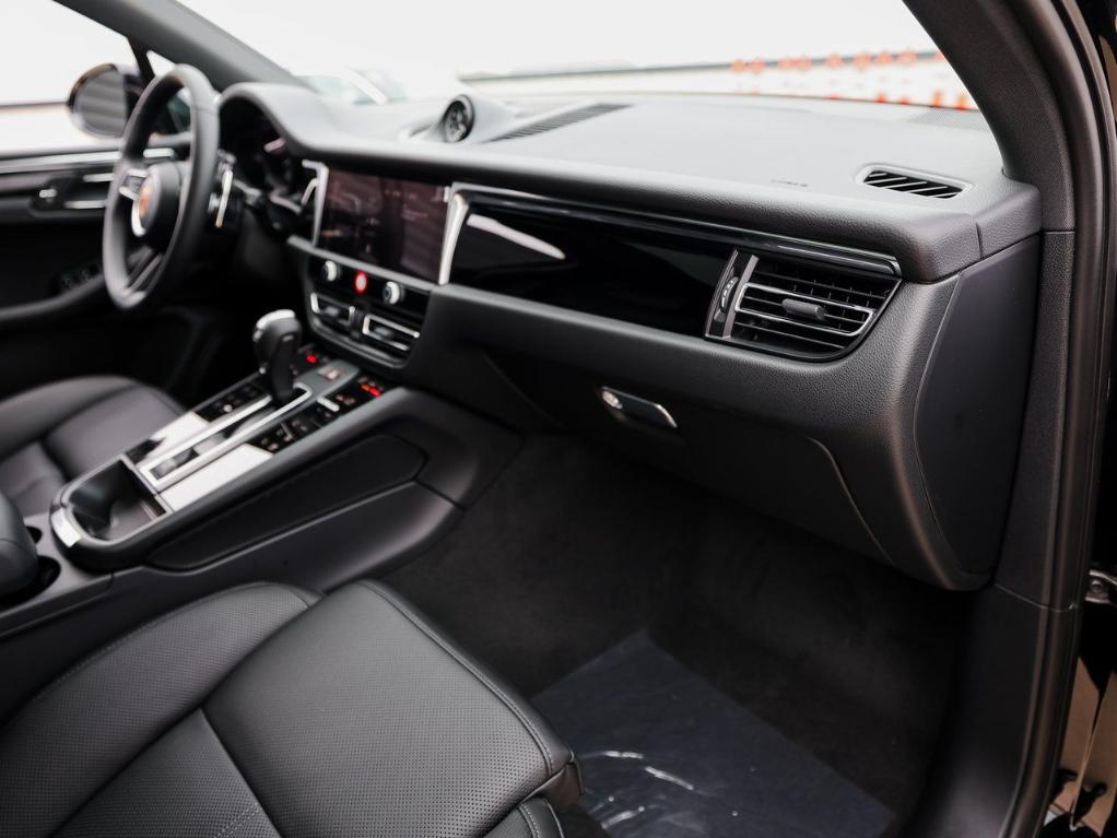 صورة مصغرة 27 لـ 2026 Porsche MACAN