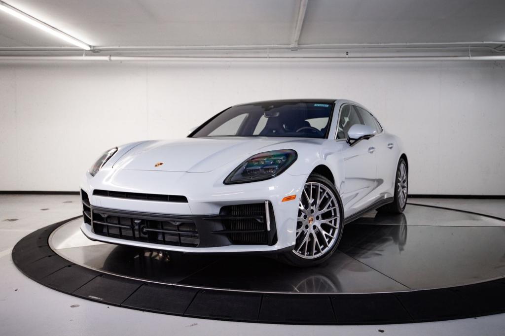 New 2026 Porsche Panamera 4