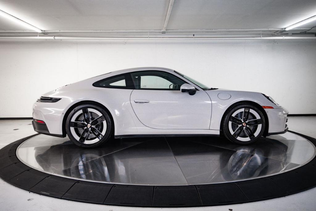 2025 Porsche 911 CARRERA S 照片 8