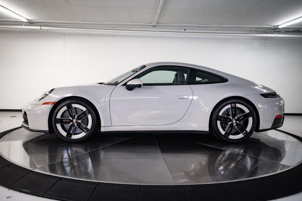 2025 Porsche 911 CARRERA S 照片 2