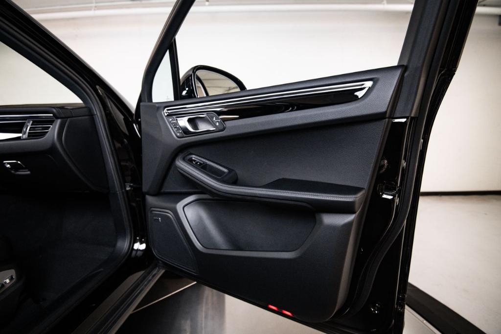 صورة مصغرة 27 لـ 2026 Porsche MACAN
