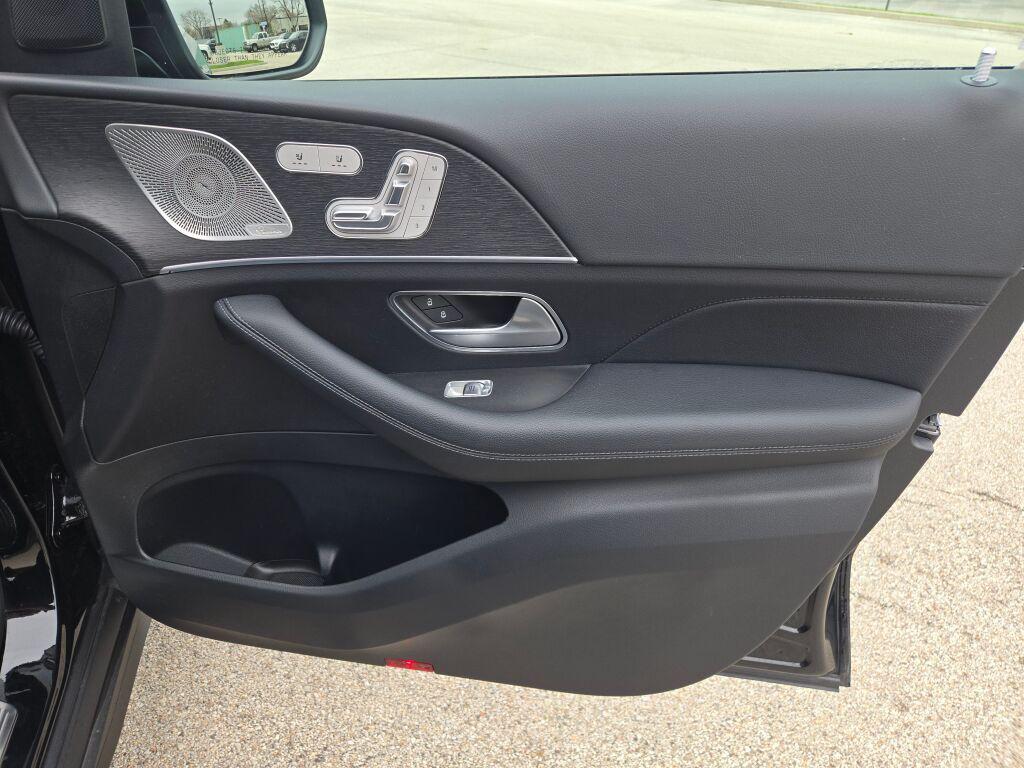 MERCEDES-BENZ GLS - 5