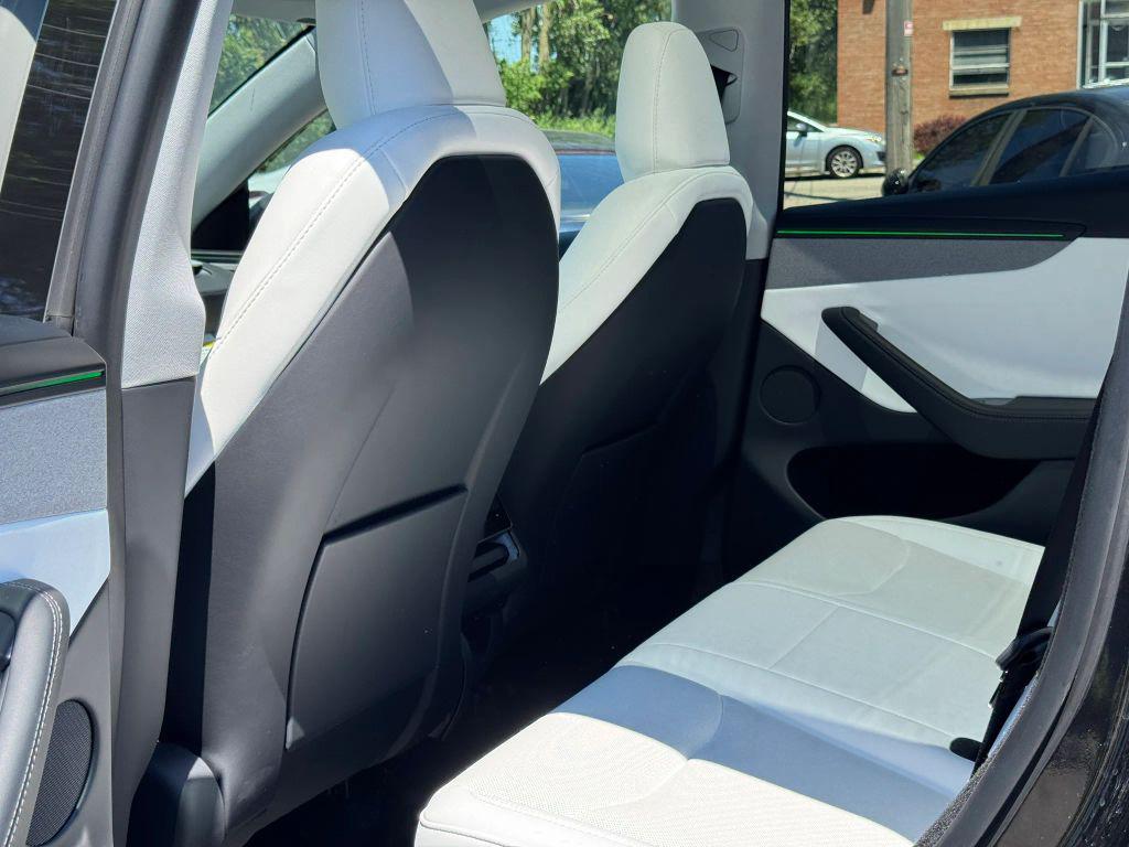2026 Tesla MODEL Y LONG RANGE LAUNCH SERIES 缩略图 17