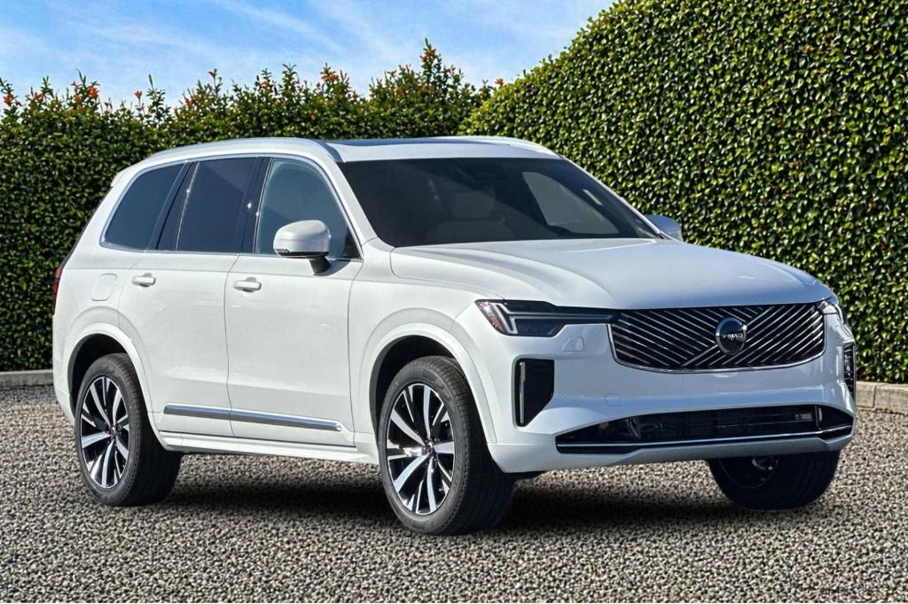 2026 Volvo XC90 B6 CORE — фото 7