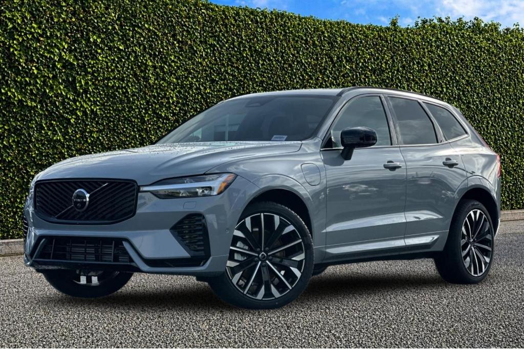 New 2026 Volvo XC60 Plug-In Hybrid T8 Ultra