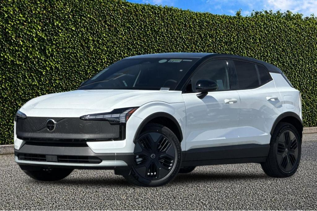 New 2026 Volvo EX30 TWIN MOTOR CROSS COUNTRY ULTRA