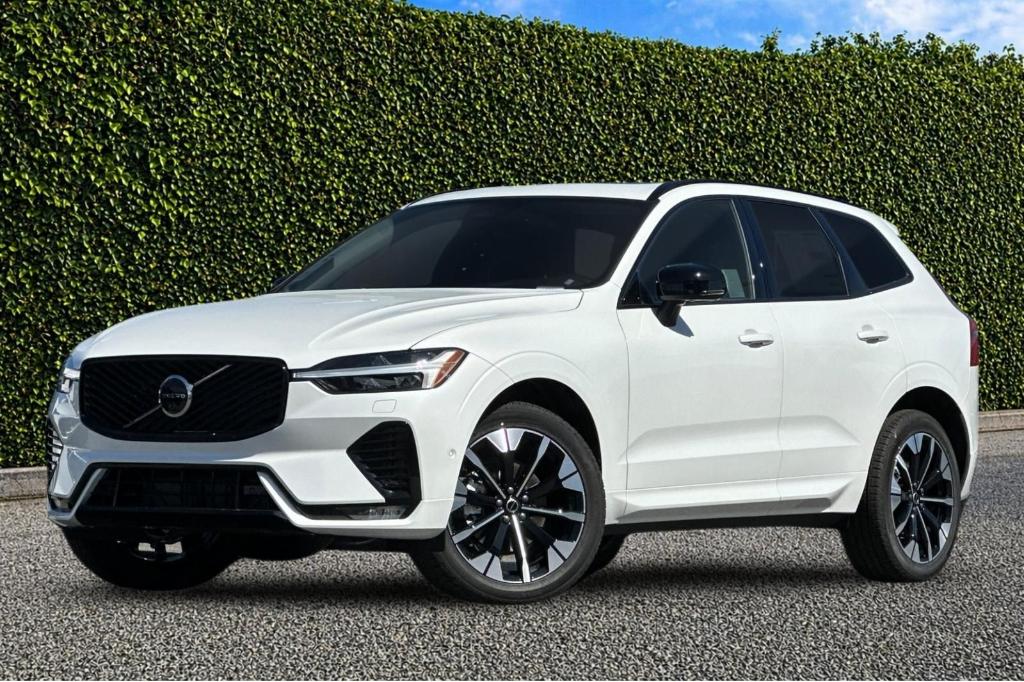 New 2026 Volvo XC60 B5 Plus