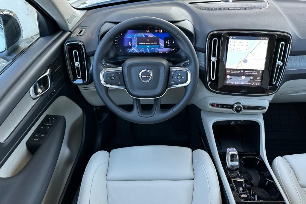 صورة مصغرة 13 لـ 2026 Volvo XC40 B5 ULTRA
