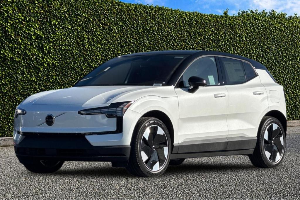 New 2026 Volvo EX30 Twin Motor Plus