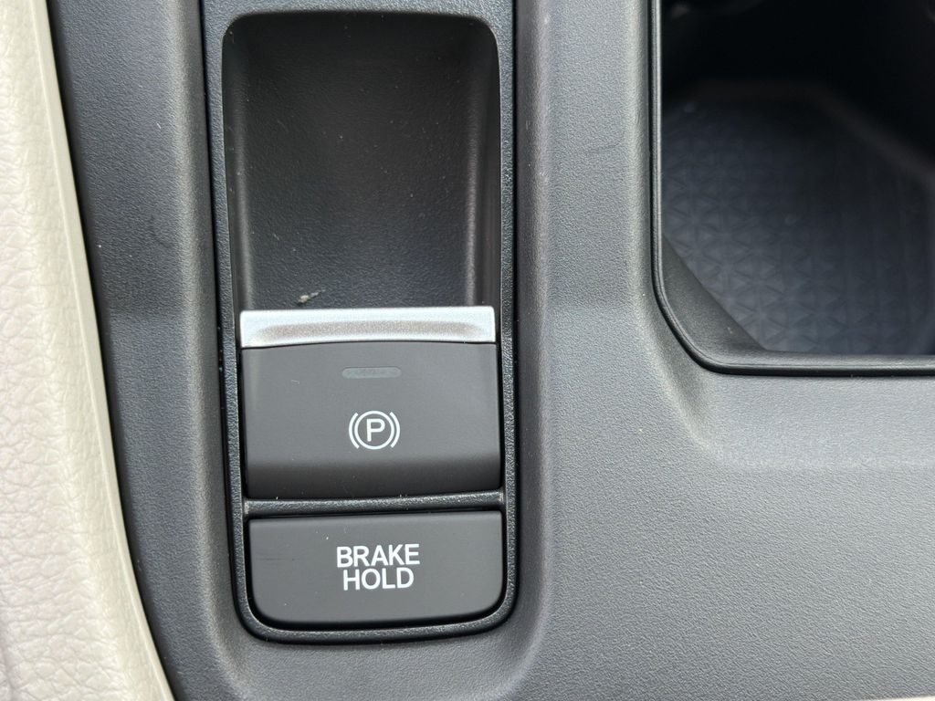 صورة مصغرة 18 لـ 2026 Honda ACCORD SE