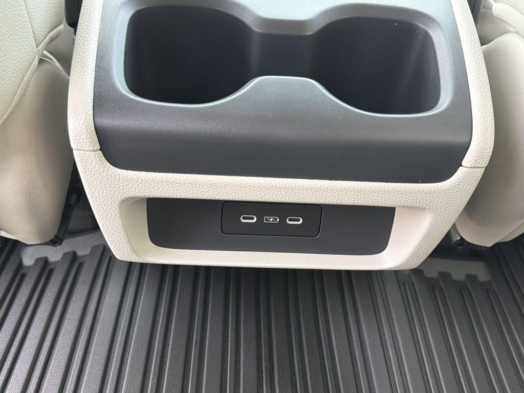 صورة 9 لـ 2026 Honda ODYSSEY EX-L