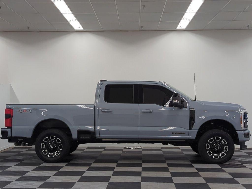 2026 FORD F-250 PLATINUM — фото 8