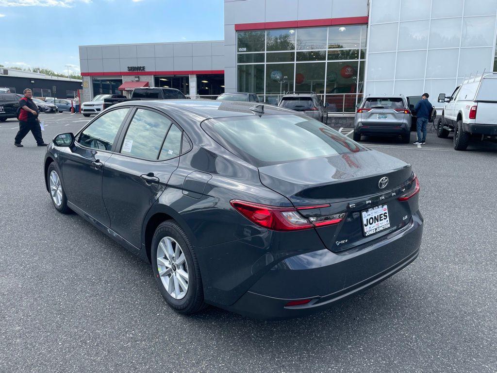 TOYOTA CAMRY - 4