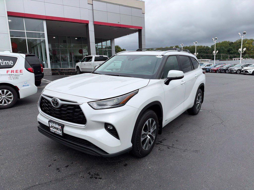 New 2026 Toyota Highlander Hybrid XLE