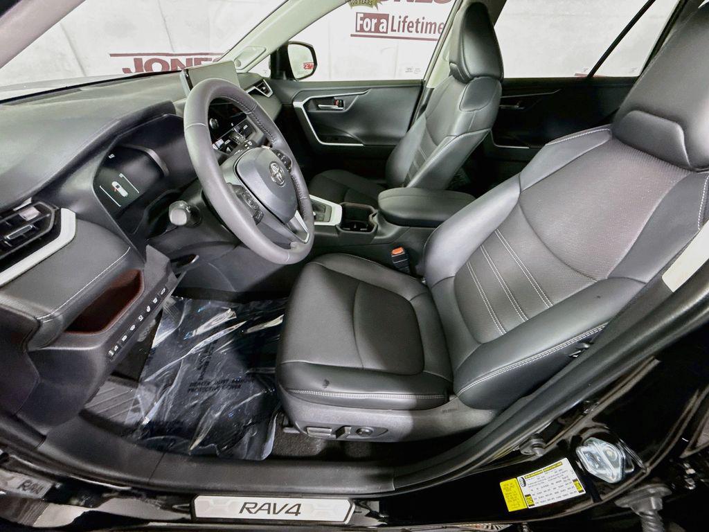 صورة مصغرة 26 لـ 2025 Toyota RAV4 LIMITED