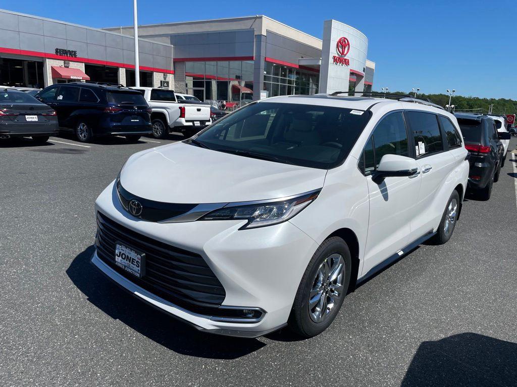 New 2026 Toyota Sienna Limited