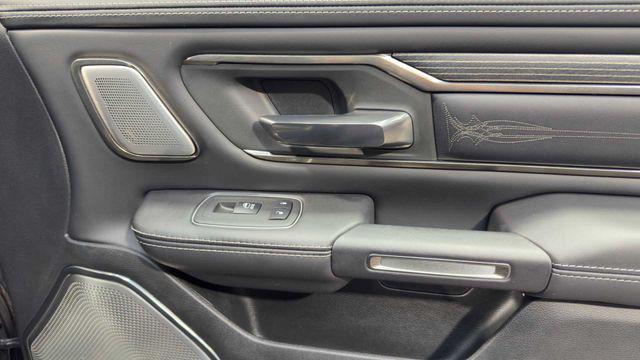 صورة مصغرة 16 لـ 2021 RAM 1500 LIMITED
