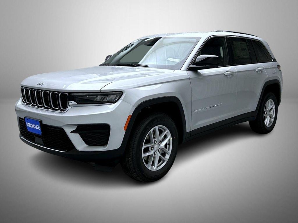 New 2026 Jeep Grand Cherokee Altitude