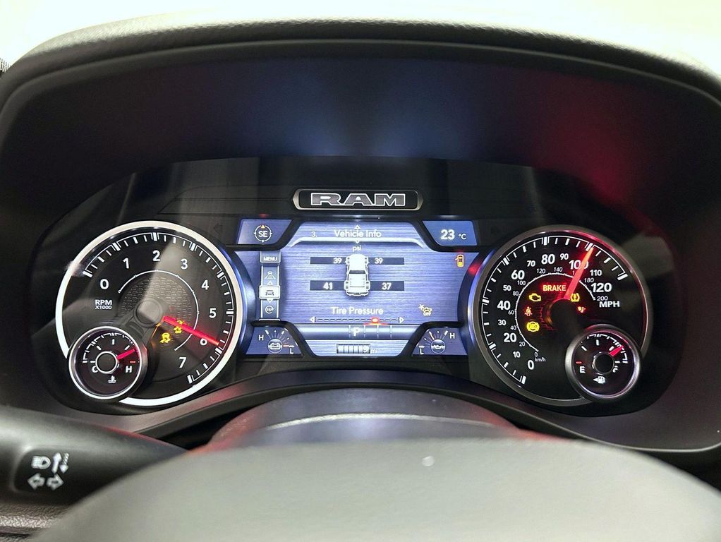 2026 RAM 1500 EXPRESS — миниатюра 11