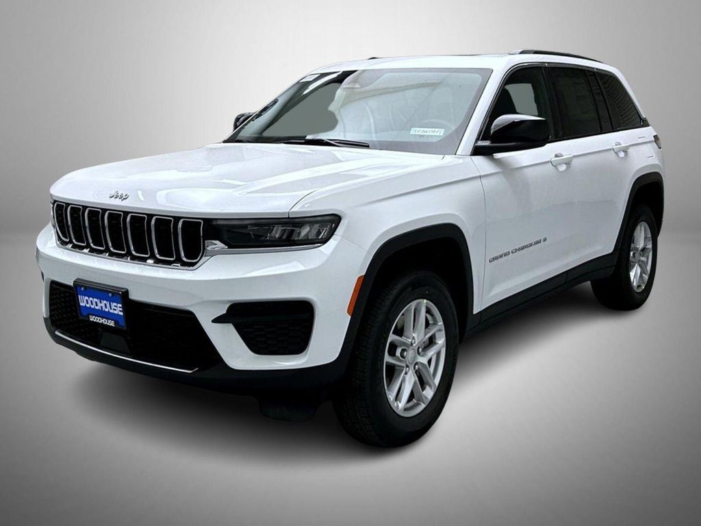 New 2026 Jeep Grand Cherokee Altitude