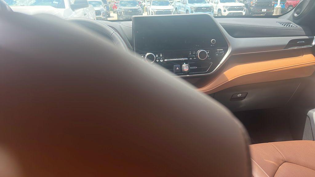 TOYOTA HIGHLANDER - 8