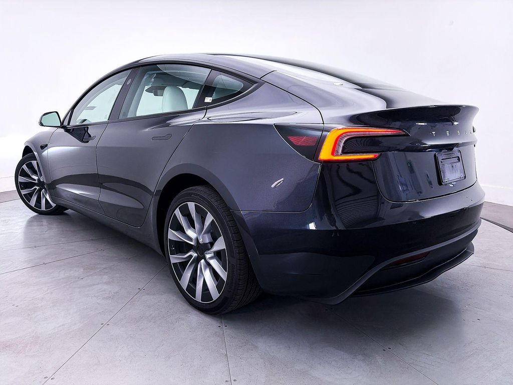TESLA MODEL 3 LONG RANGE - 2