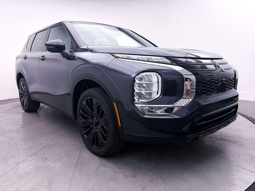 New 2026 Mitsubishi Outlander LE 1.5T 2WD