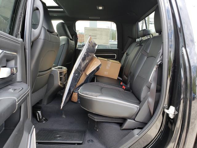 2026 RAM 3500 LARAMIE CREW CAB 4X4 6'4' BOX — фото 8