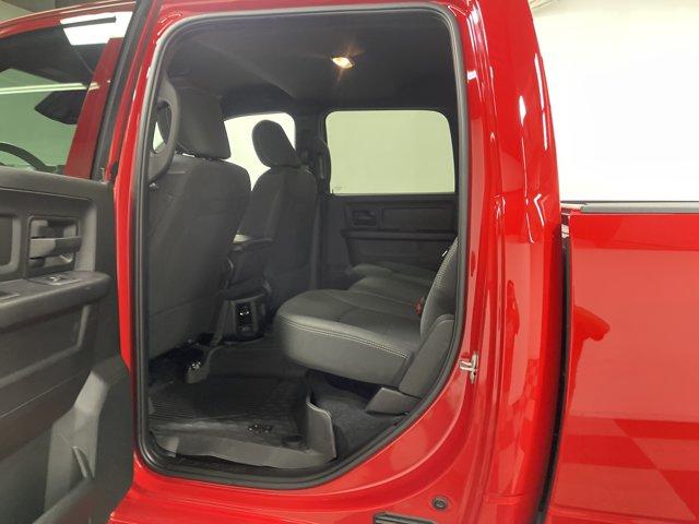 صورة 10 لـ 2026 RAM 2500 BLACK EXPRESS