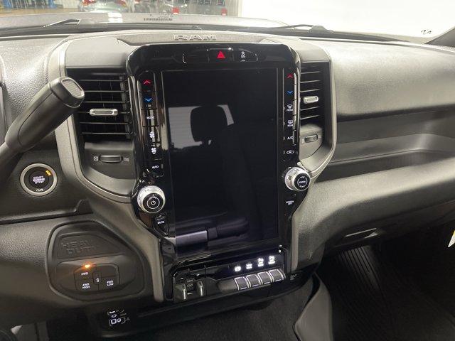 2026 RAM 2500 BLACK EXPRESS — миниатюра 21