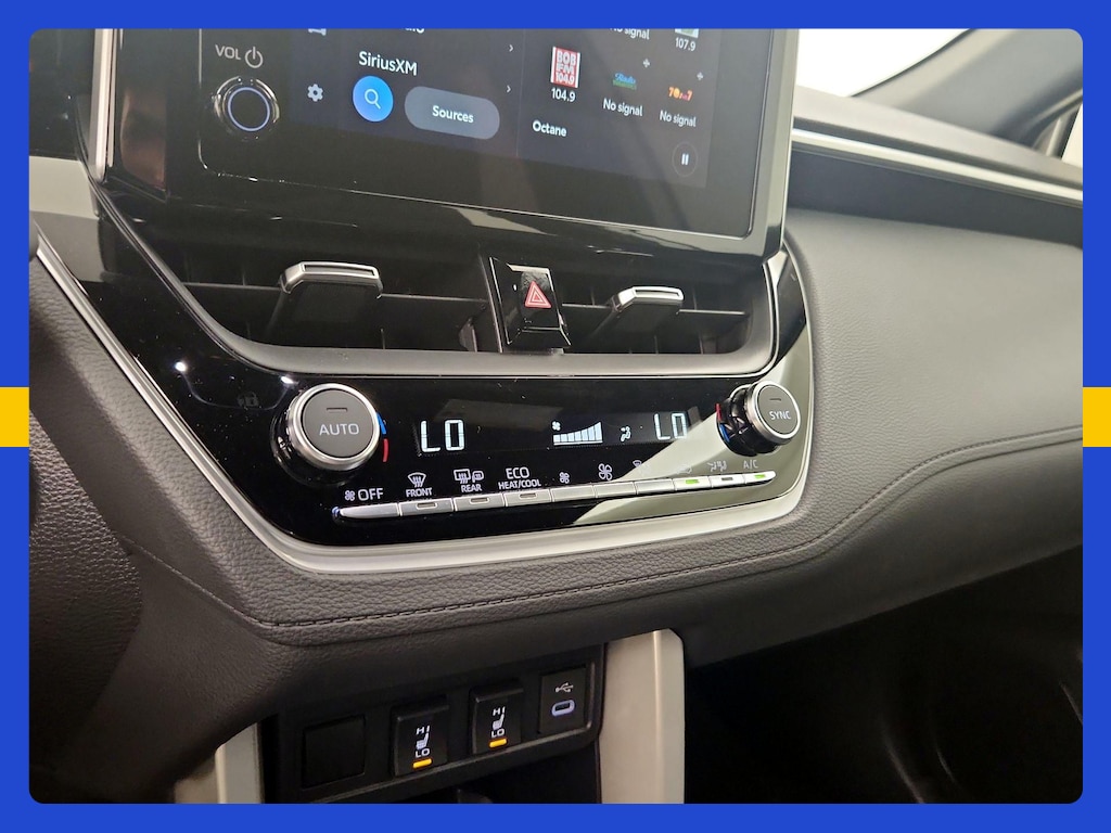 صورة مصغرة 20 لـ 2024 Toyota COROLLA CROSS HYBRID XSE