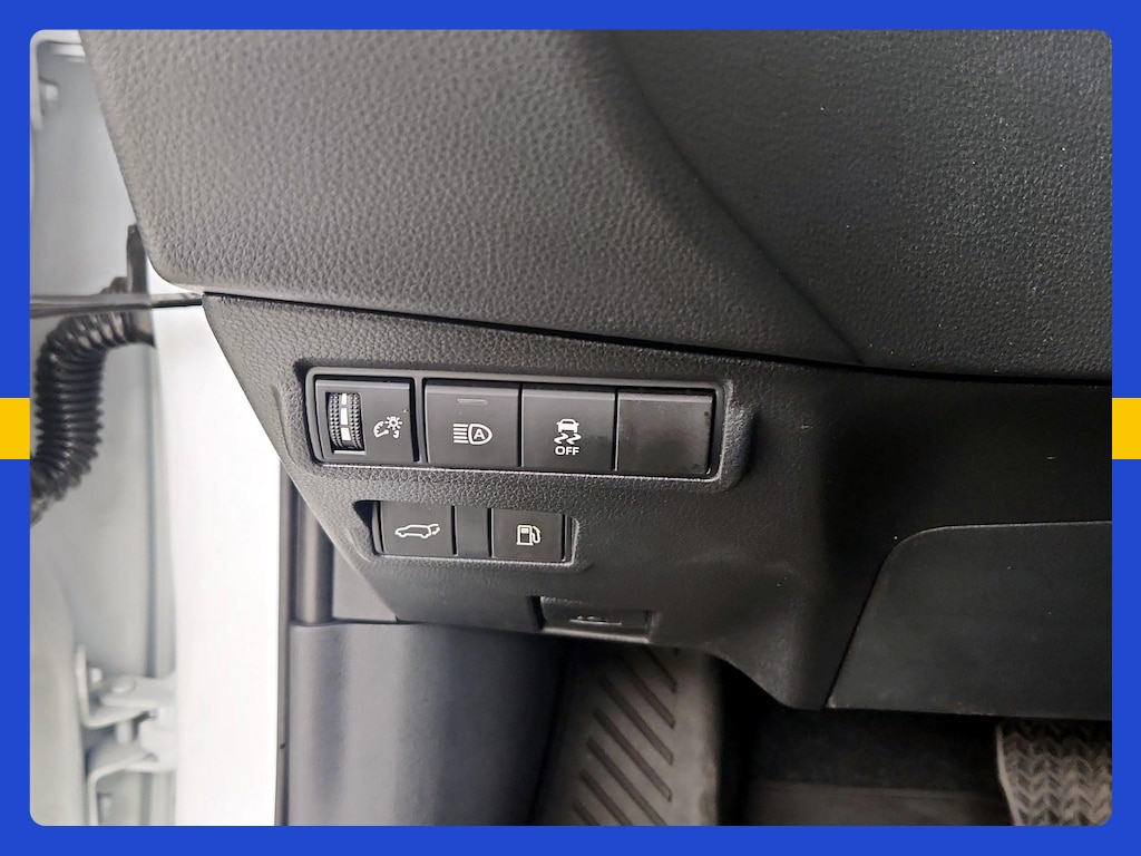 صورة مصغرة 16 لـ 2024 Toyota COROLLA CROSS HYBRID XSE