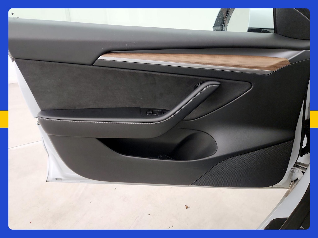 2023 Tesla MODEL 3 — миниатюра 15
