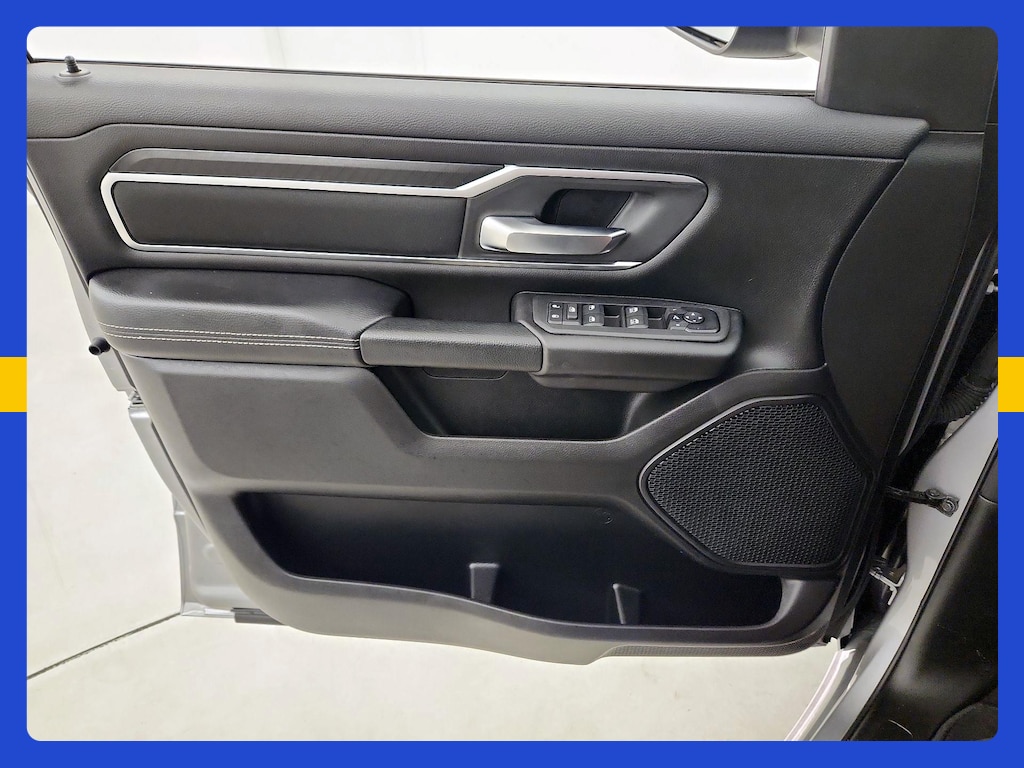 2025 RAM 1500 BIGHORN — миниатюра 11