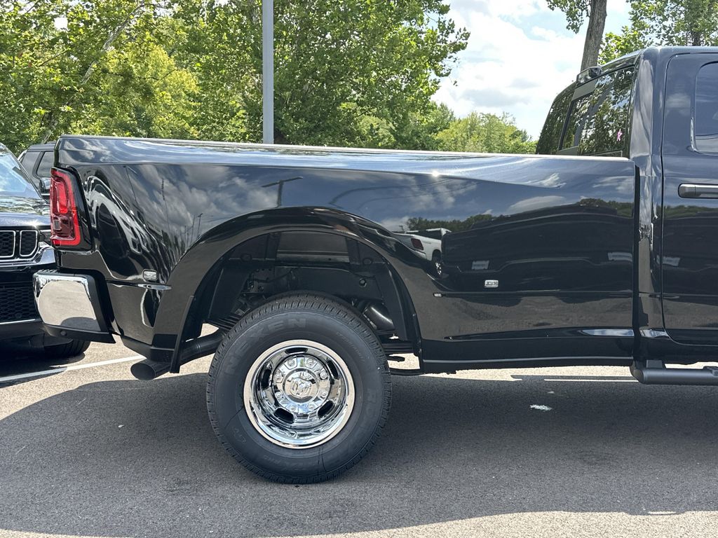 صورة مصغرة 19 لـ 2026 RAM 3500 TRADESMAN CREW CAB 4X4 8' BOX