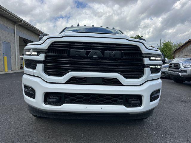 2026 RAM 3500 LARAMIE CREW CAB 4X4 8' BOX — миниатюра 22