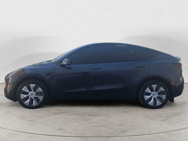 TESLA MODEL Y LONG RANGE - 2