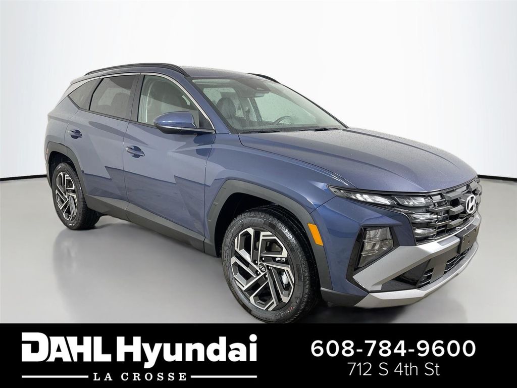 New 2026 Hyundai TUCSON SEL Plus