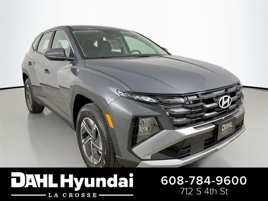 New 2026 Hyundai TUCSON Hybrid Blue SE